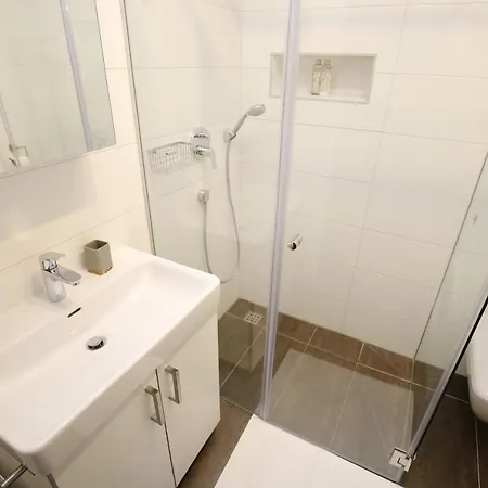 Center Parking Sea View Aquamarine Apartment Zadar